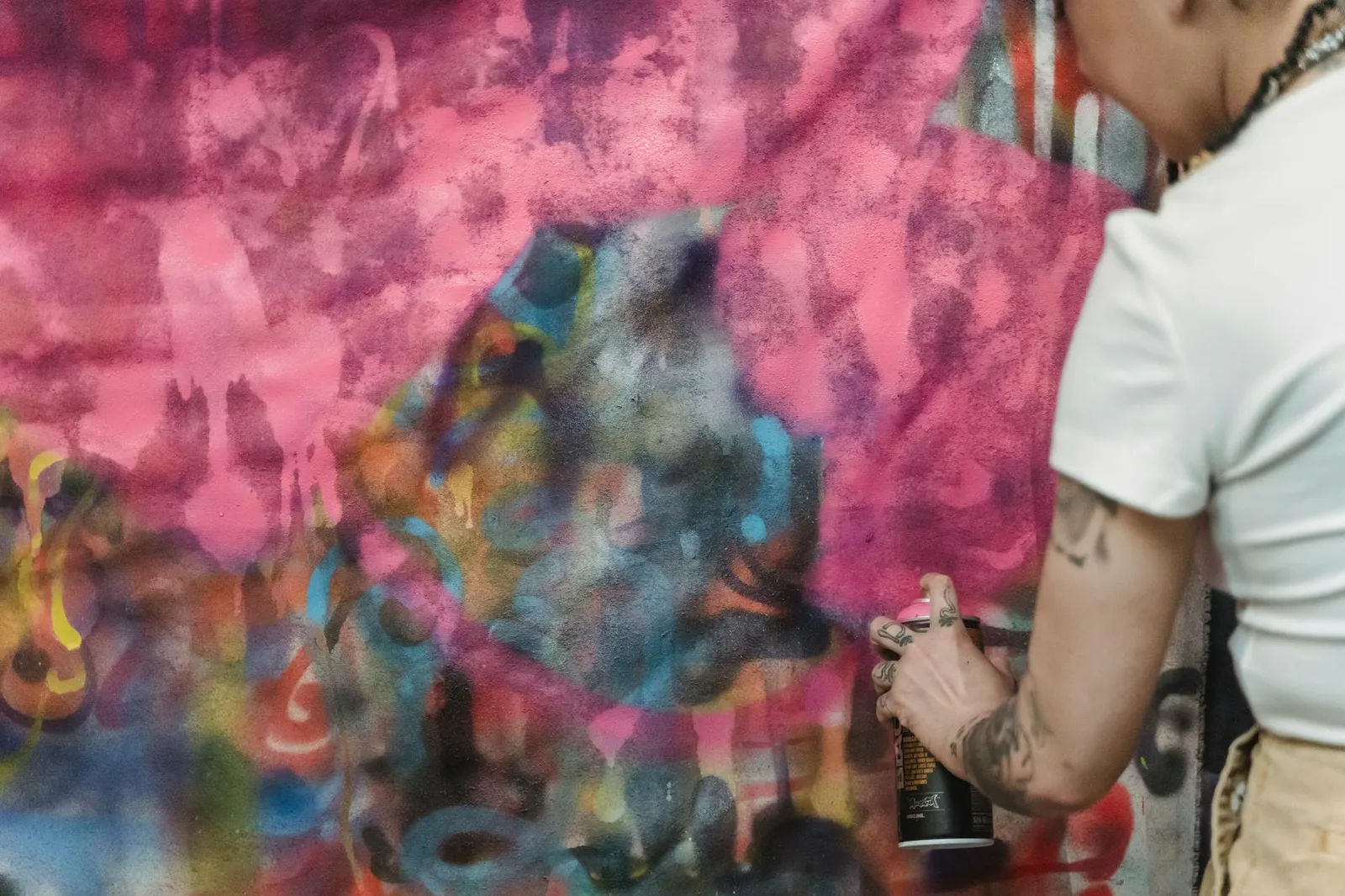 JonOne au Pompidou : quand le graffiti se pose en musée et revendique sa légitimité