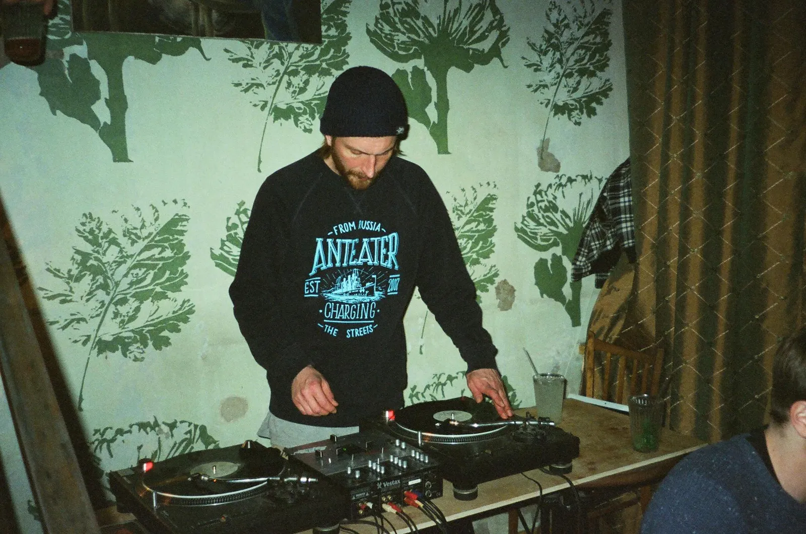 Scratch & Beatjuggling : le guide complet pour débuter le turntablism en bedroom