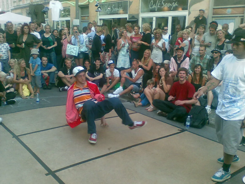Sam. 21 juin 2026 — Fete de la Musique : block party hip-hop