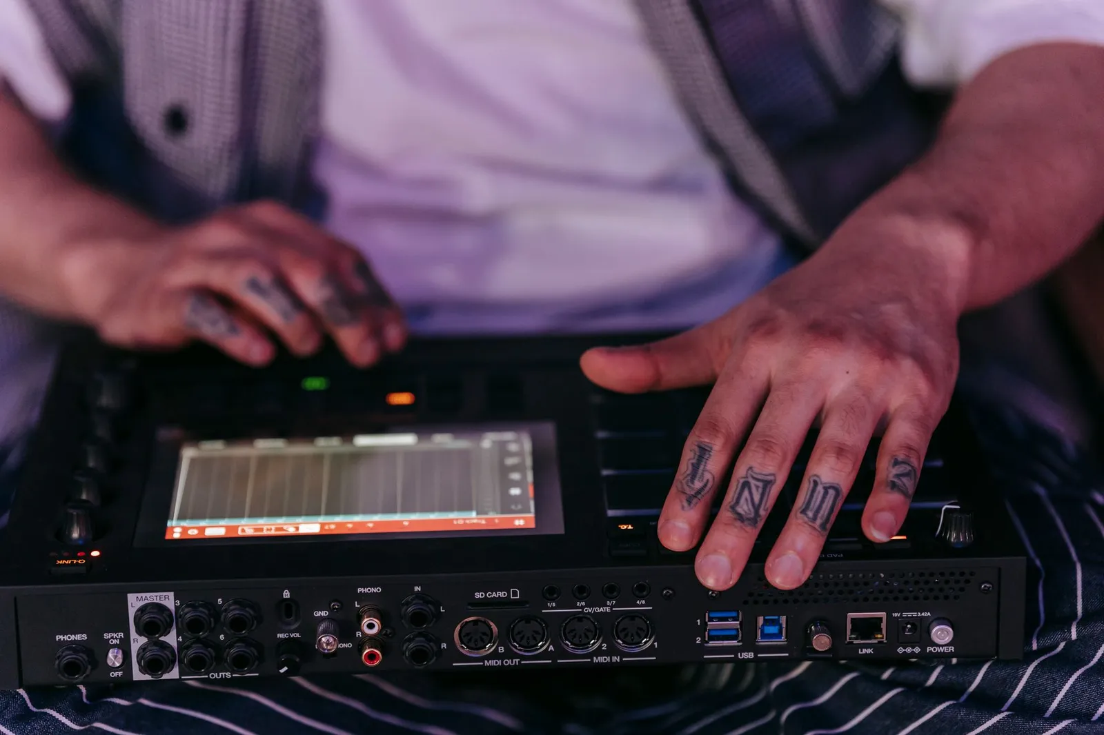Les Beatmakers Américains et la Quête du "One-Take" : Quand l'Improvisation Devient Production
