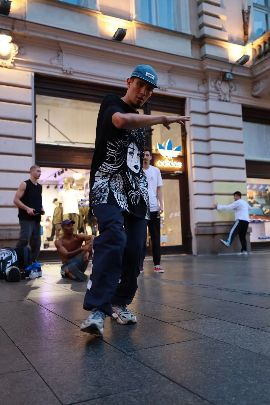 Ousmane Sy : quand la danse hip-hop transcende les frontières